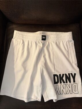 NWOT DKNY Sport Men’s Shorts - M
